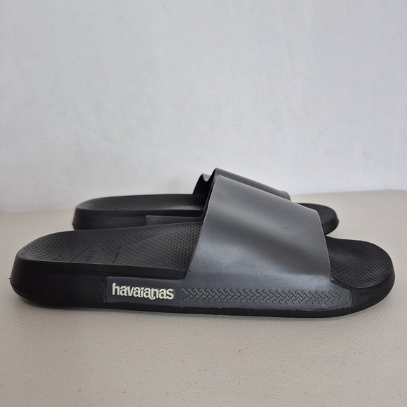 Havaianas Slip-On Flip Flop Sandal - Size 9/10W - Picture 2 of 13